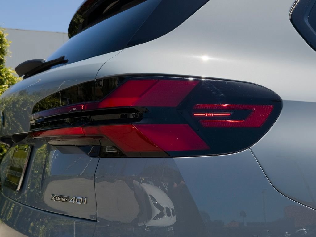 New 2026 Brooklyn Grey Metallic BMW xDrive40i image 5