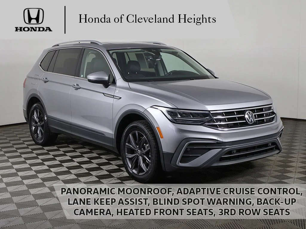 Used 2023 Silver Metallic Volkswagen 2.0T SE image 1
