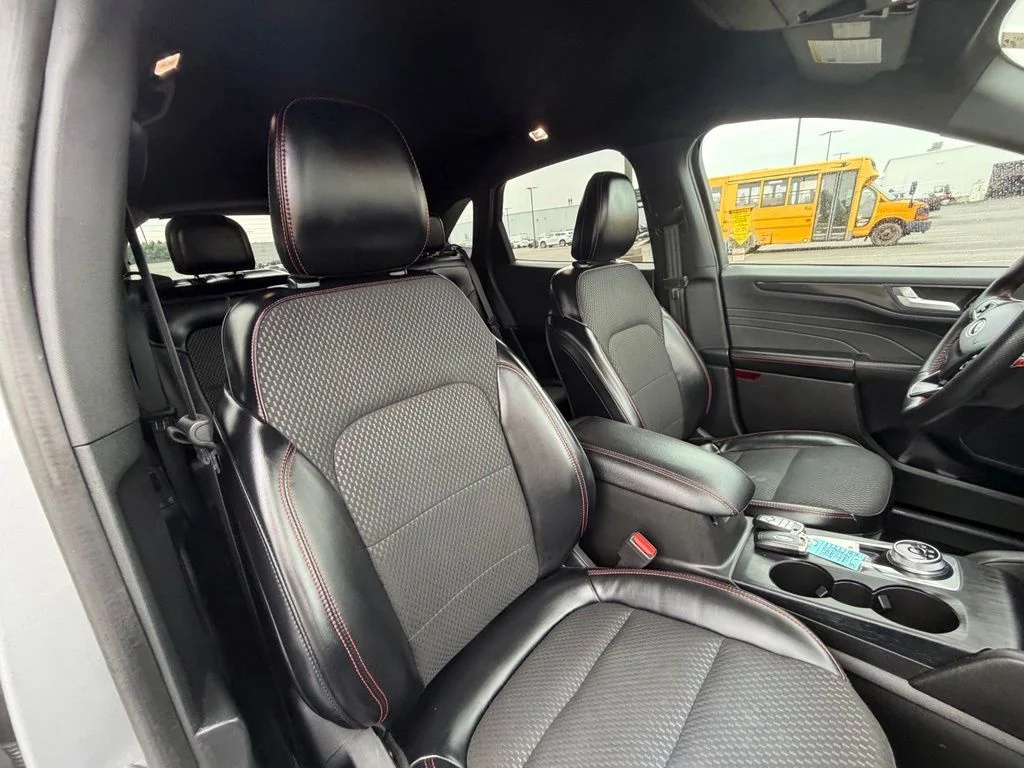 Used 2024 Silver Ford ST-Line image 38