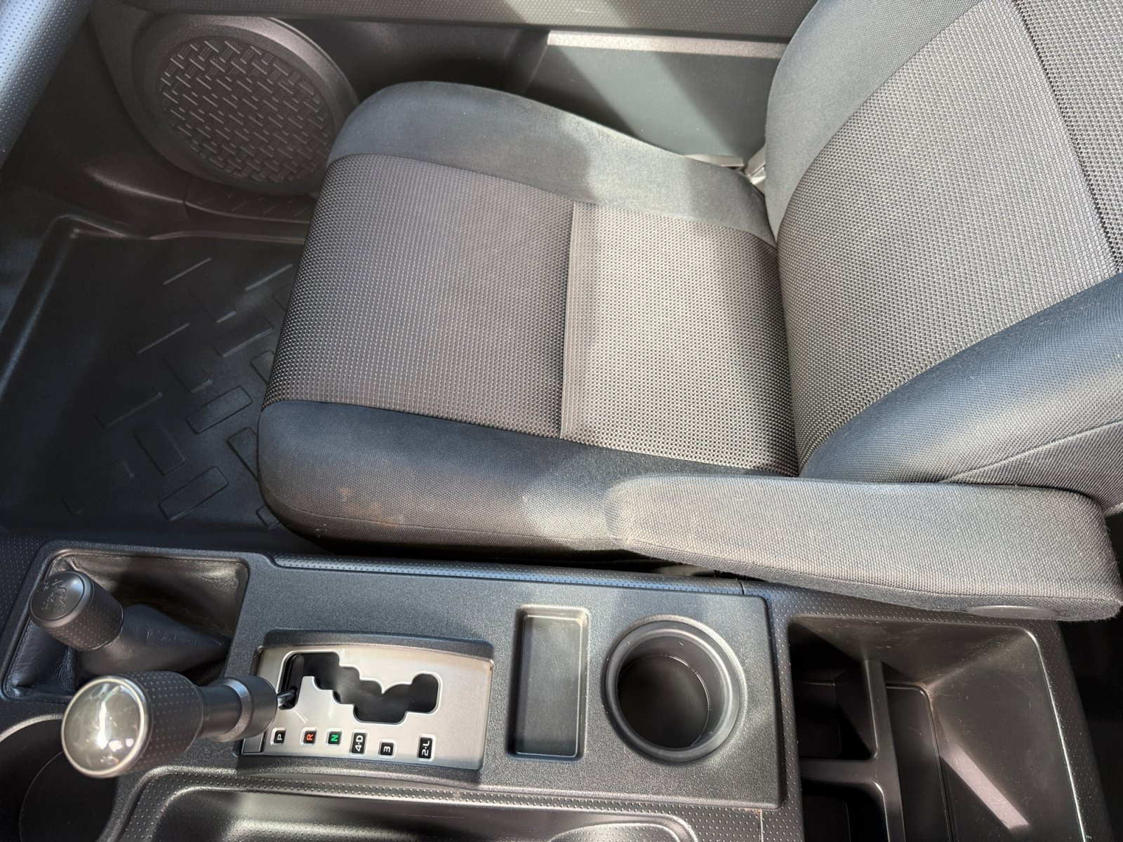 Used 2007 Titanium Metallic Toyota Base image 14