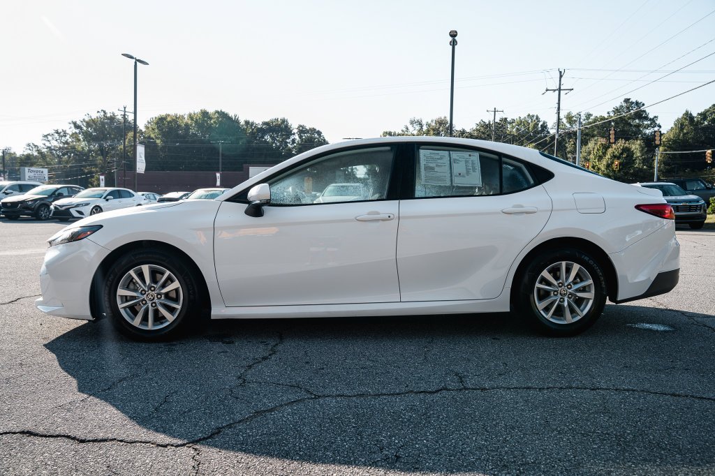 Certified Used 2025 Ice Toyota LE image 4