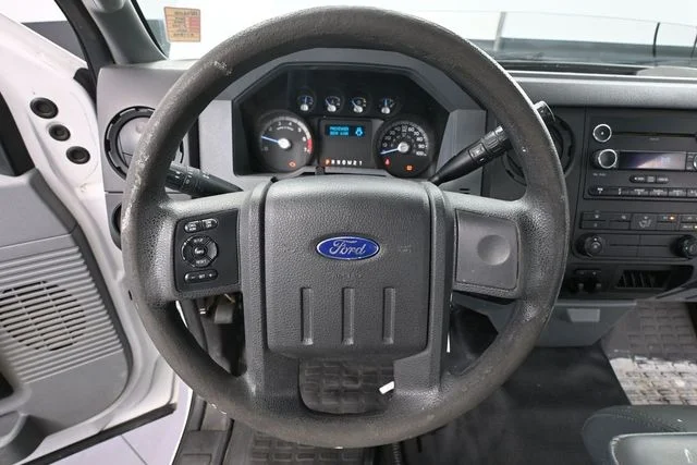 Used 2014 White Ford XL image 24