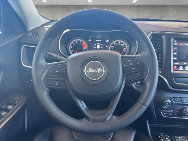 Used 2022 White Jeep Trailhawk image 22