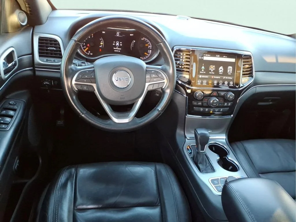 Used 2022 White Jeep Limited image 18