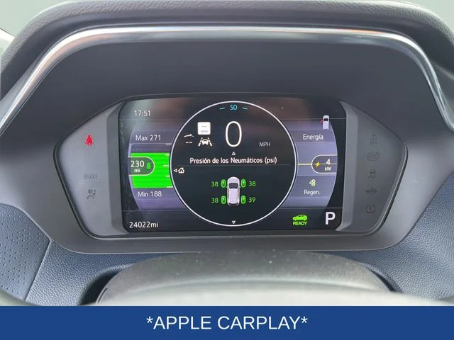Used 2023 White Chevrolet Premier image 9