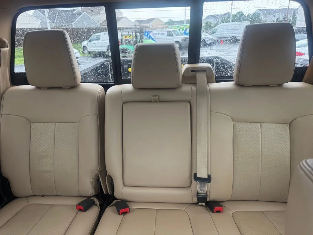 Used 2016 Oxford White Ford Lariat image 38