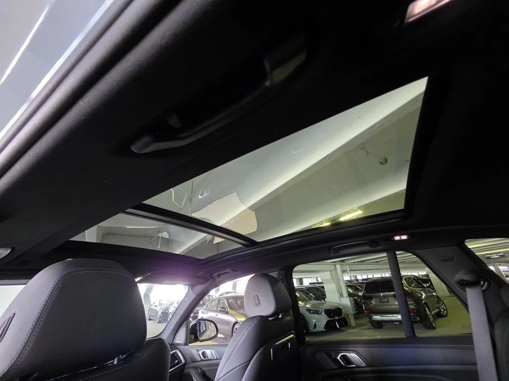 New 2026 Brooklyn Grey Metallic BMW sDrive40i image 11