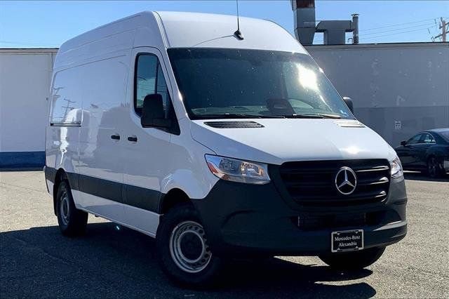 2026 Mercedes-Benz Sprinter 2500 144 WB's photo