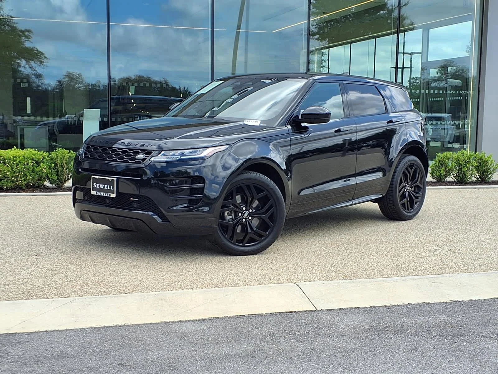 2022 Land Rover Range Rover Evoque R-Dynamic S's photo