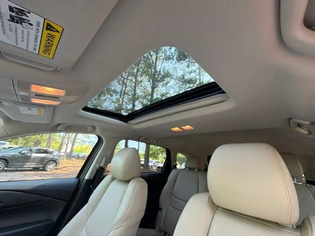 Used 2023 White Mazda Touring Plus image 22