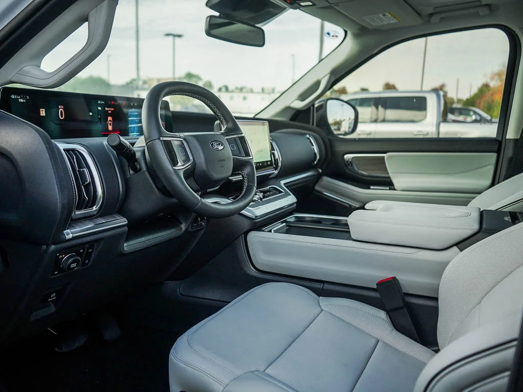New 2026 Space Silver Metallic Ford MAX Platinum® image 19