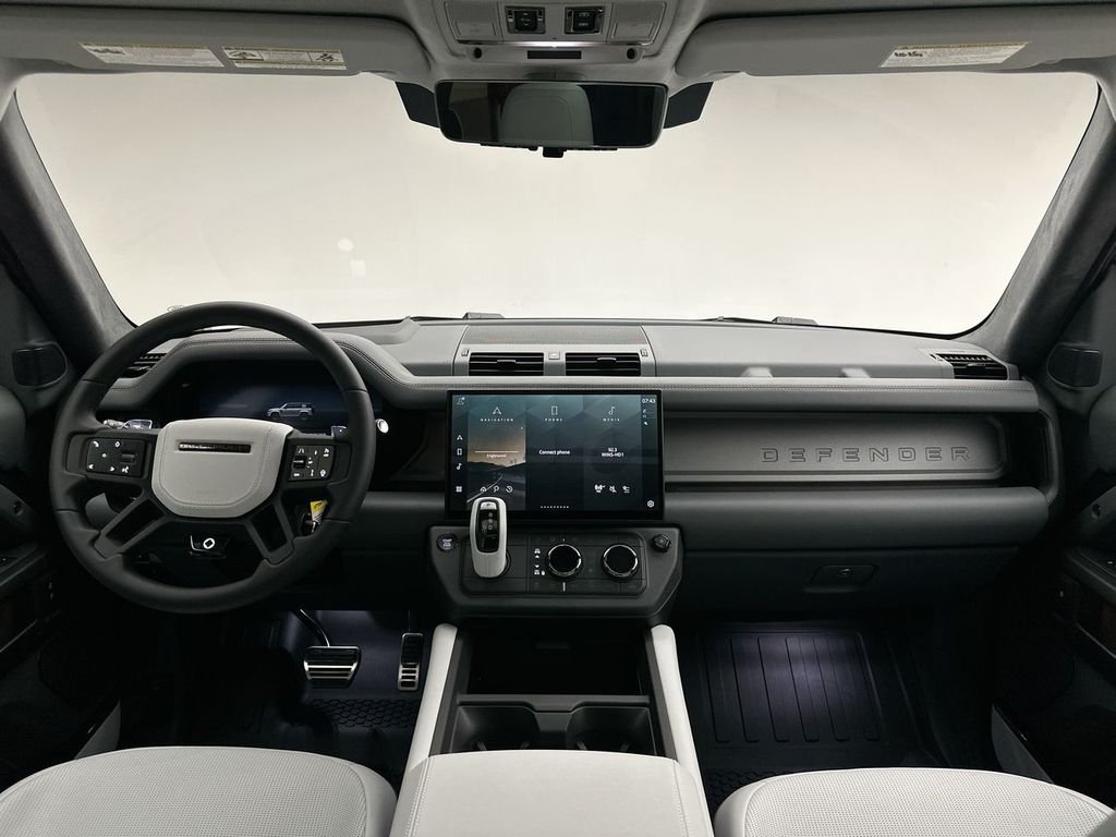 New 2026 Sargasso Blue Land Rover OCTA image 16