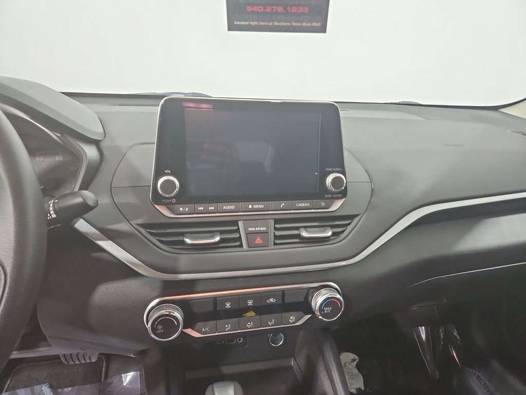 Certified Used 2025 Gray Nissan 2.5 S image 20