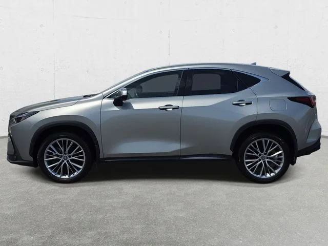 Used 2023 Silver Lexus 350 Luxury image 8