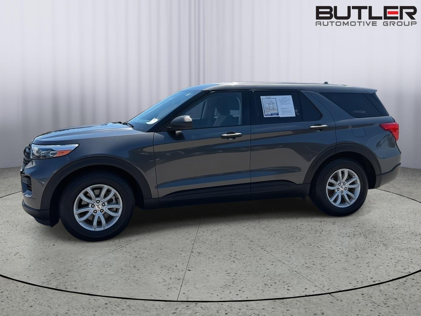 Used 2020 Magnetic Ford Base image 3