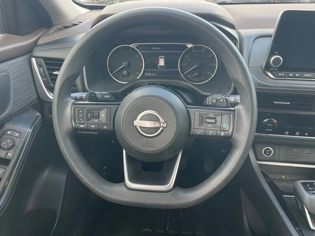 Used 2023 Silver Nissan SV image 13
