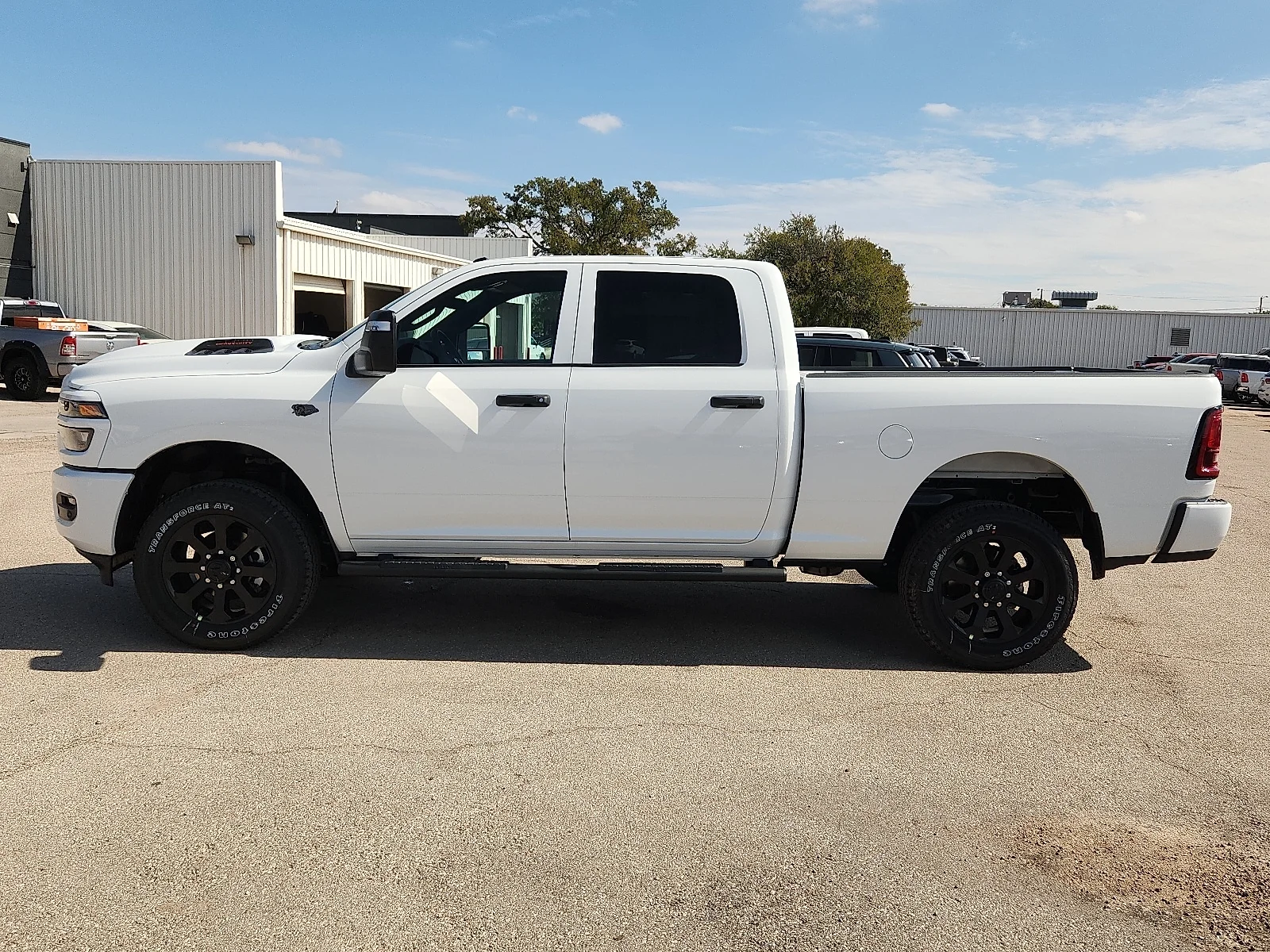 New 2027 Bright White Clear-Coat Paint Ram BLACK EXPRESS CREW CAB 4X4 6
