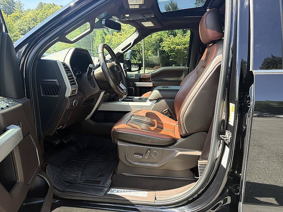 Used 2019 Black Metallic Ford King Ranch image 11