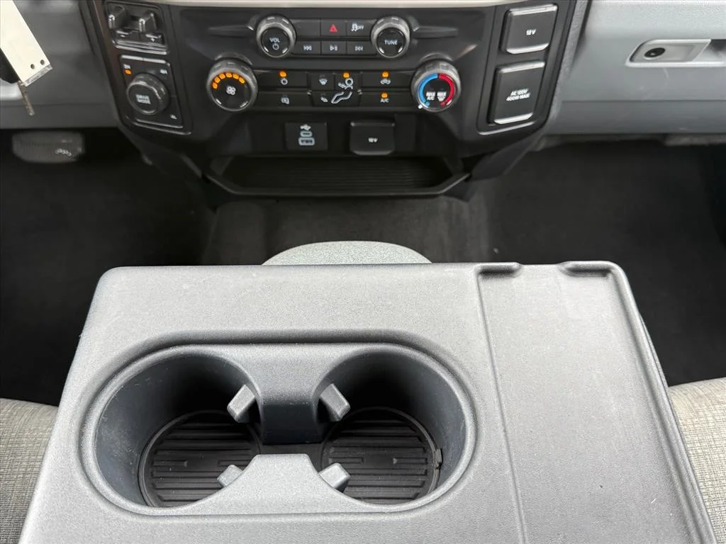 Used 2025 White Ford XLT image 19