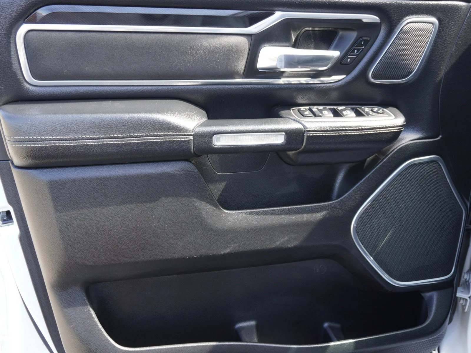 Used 2021 Bright White Clearcoat Ram Laramie image 21