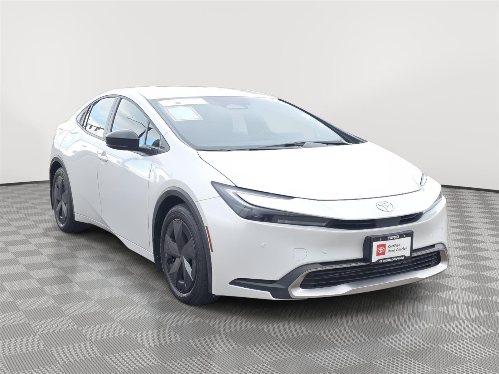 2025 Toyota Prius SE