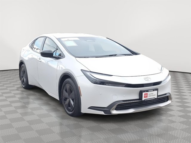 2025 Toyota Prius Plug-In Hybrid SE