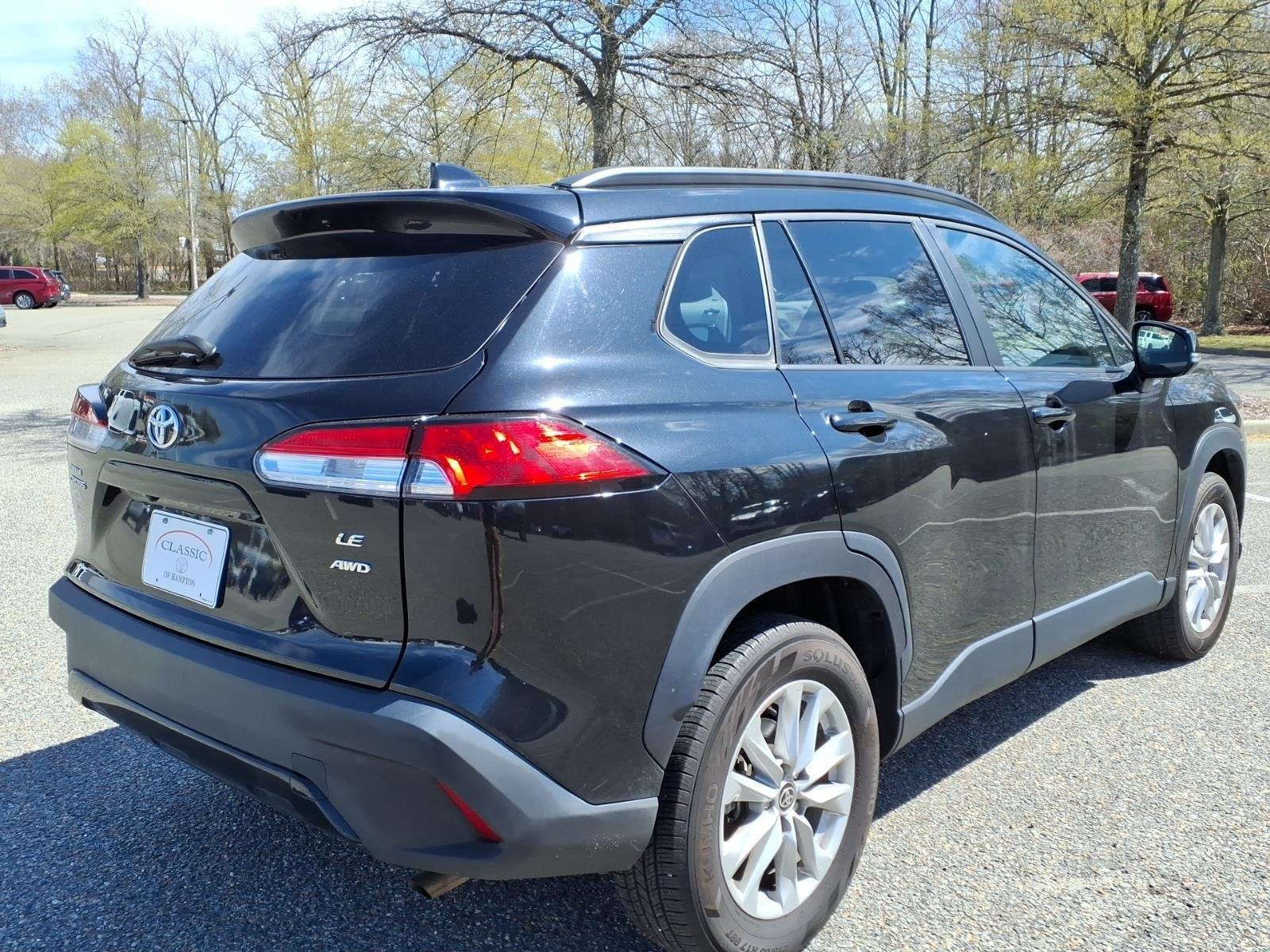 2022 Toyota Corolla Cross LE - Photo 8