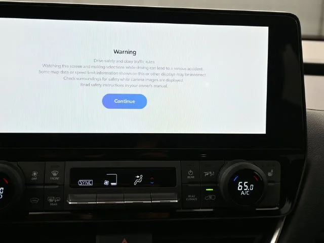 Used 2025 White Toyota XLE image 19