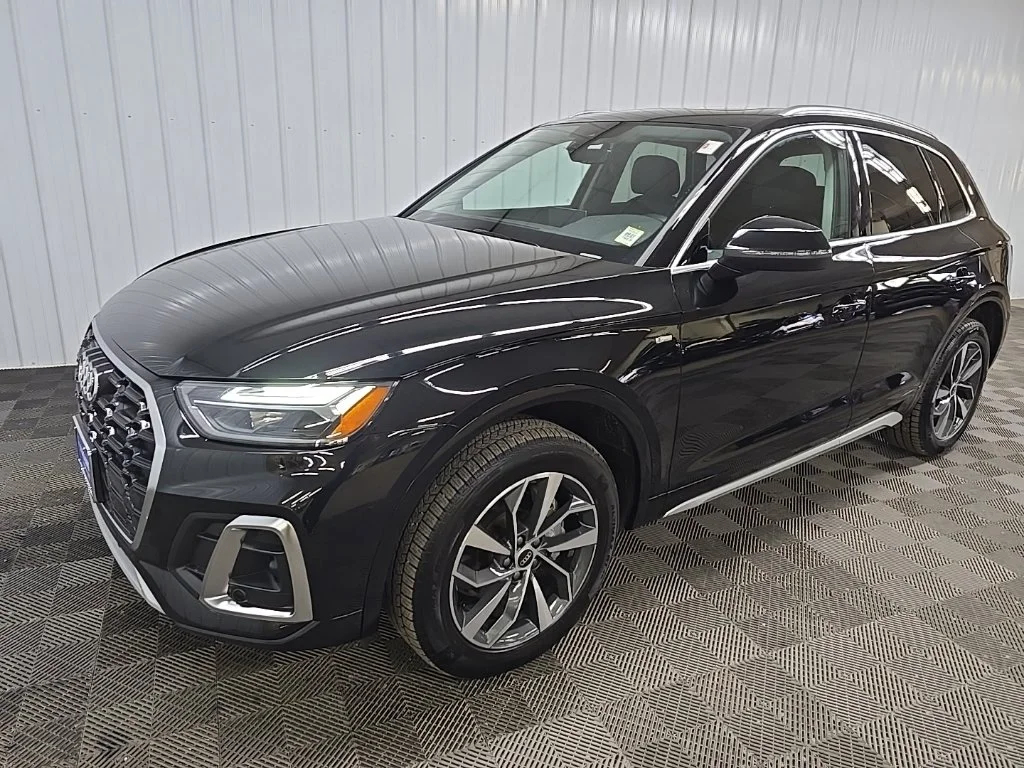 Used 2023 Black Audi 45 S line Premium image 8