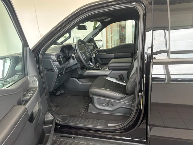 New 2026 Agate Black Metallic Ford XLT image 17