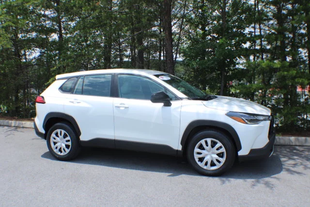 Used 2024 Wind Chill Pearl Toyota L image 13