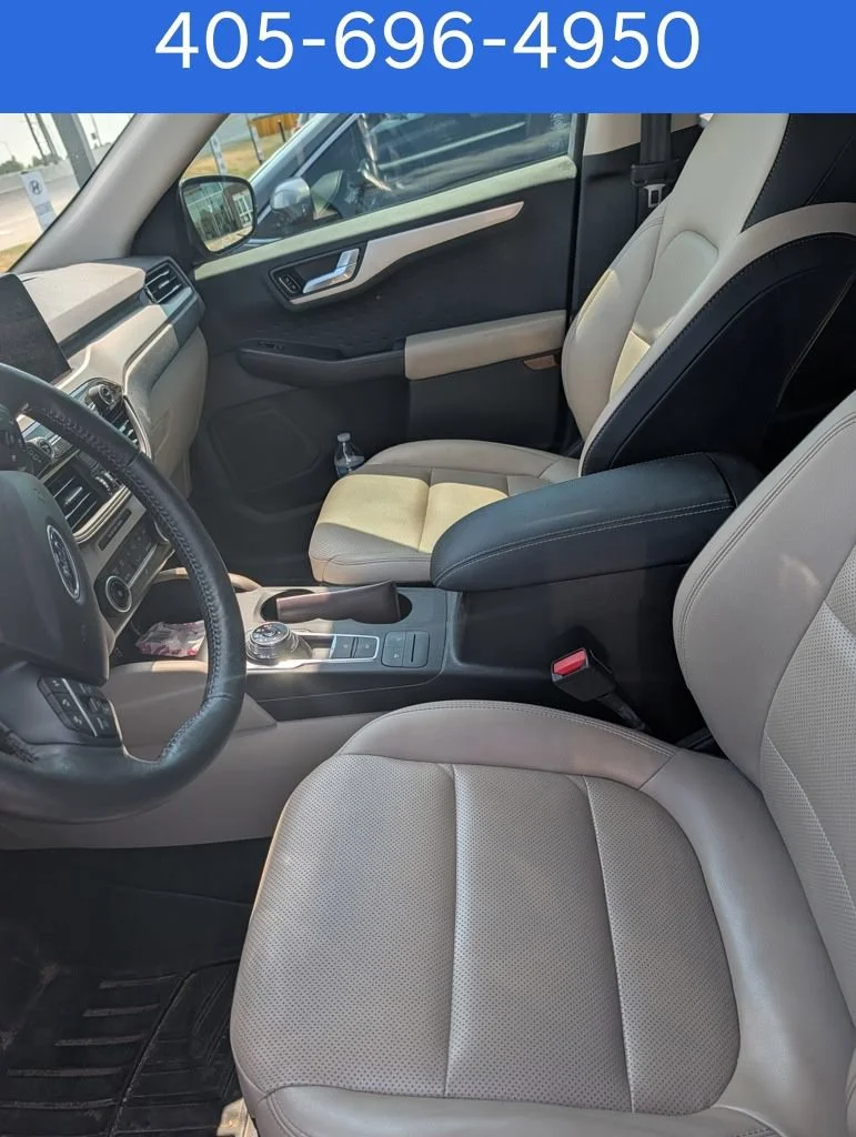 Pre-Owned 2020 Ford Escape SEL
