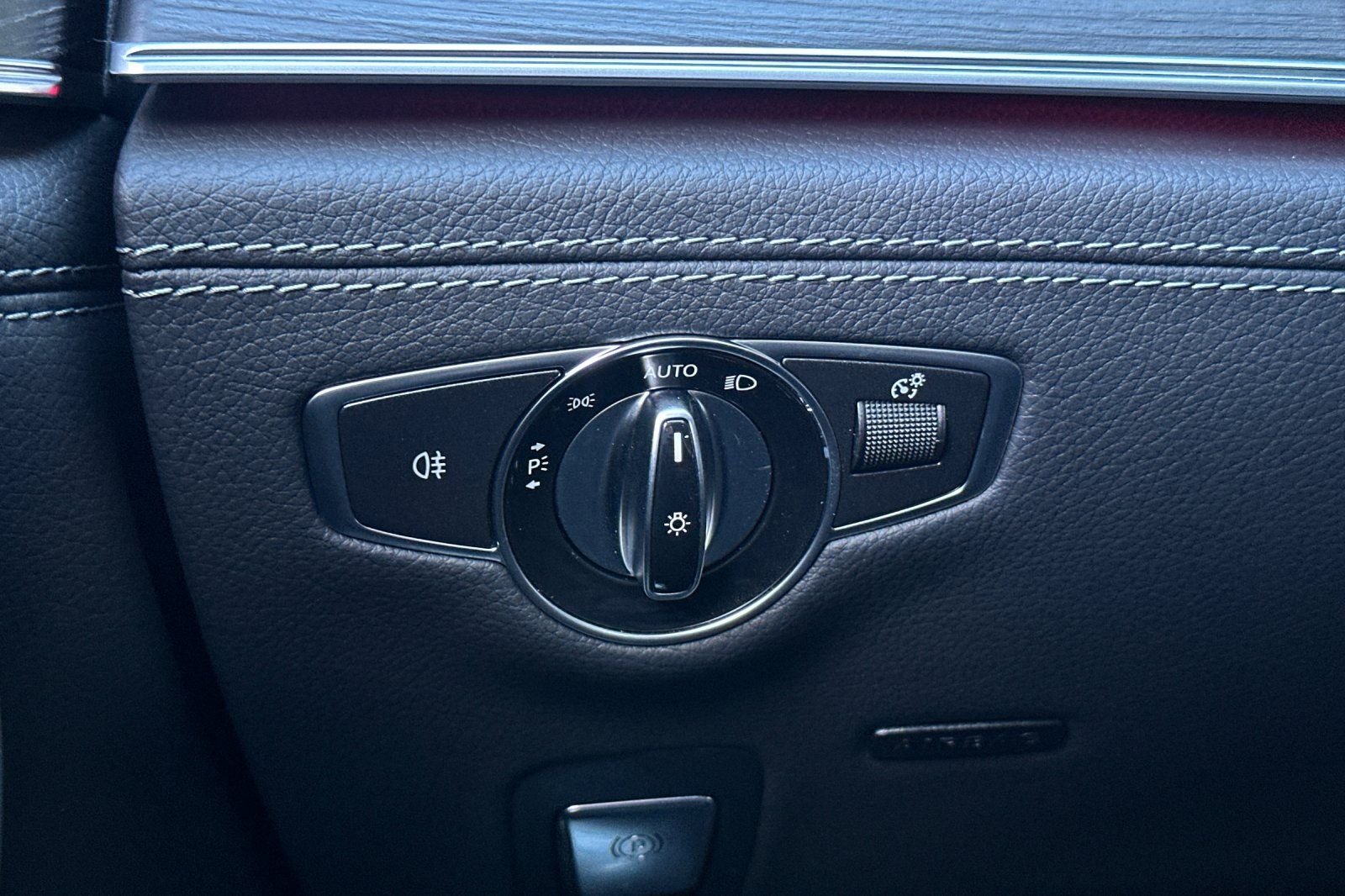 New 2026 Polar White Mercedes-Benz Base image 30