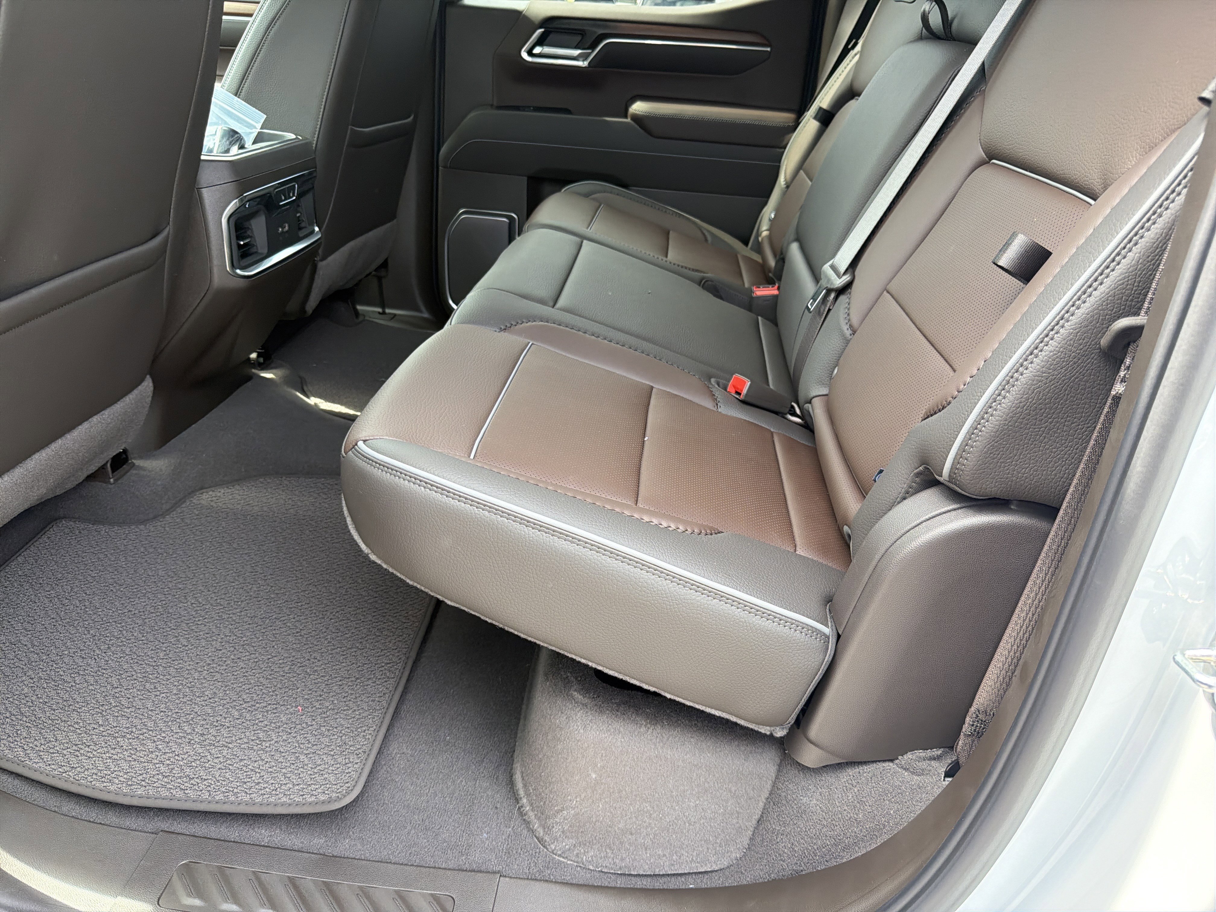 2026 GMC Sierra 1500 Denali - Photo 20