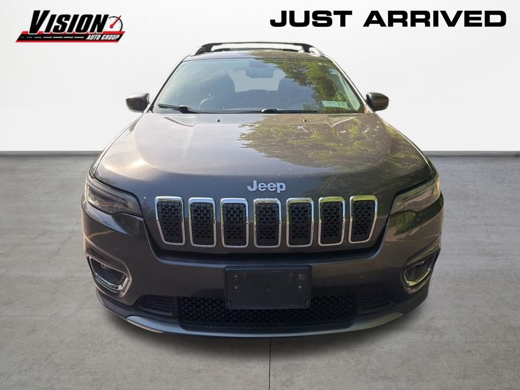 Used 2019 Gray Jeep Limited image 2