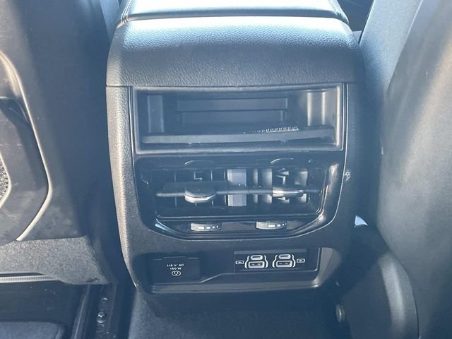 Used 2022 Silver Jeep Altitude image 12