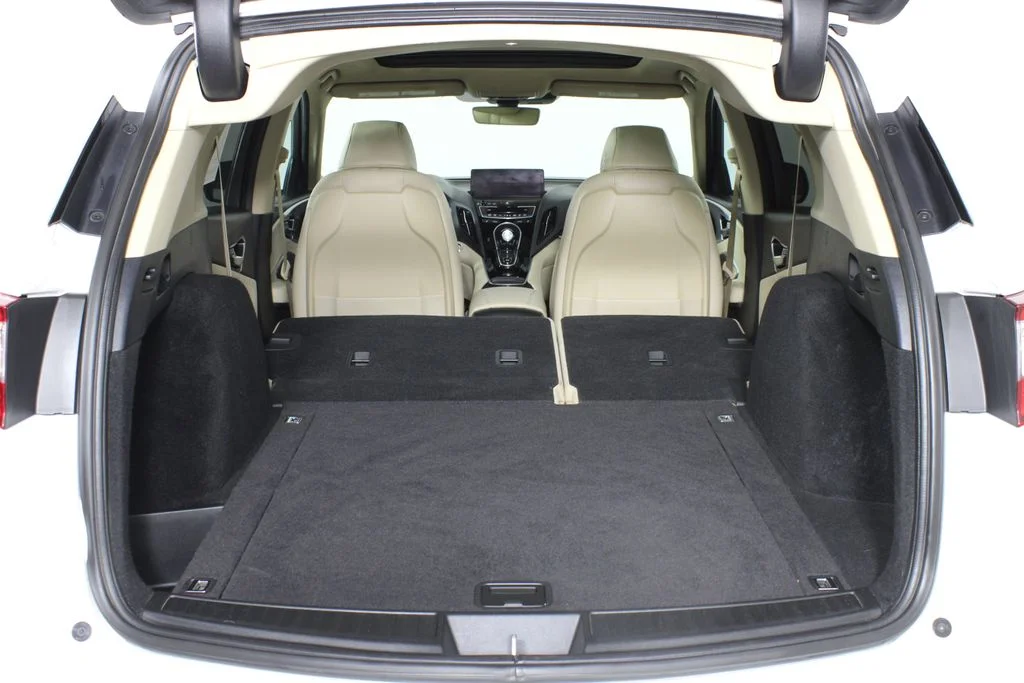 Used 2024 White Acura Base image 8