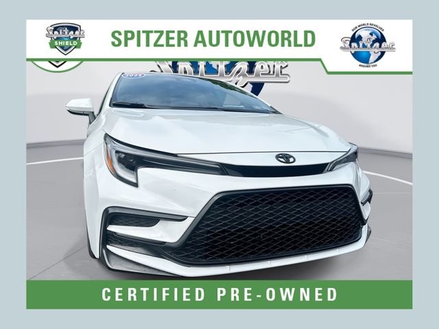 Used 2025 White Toyota SE image 1