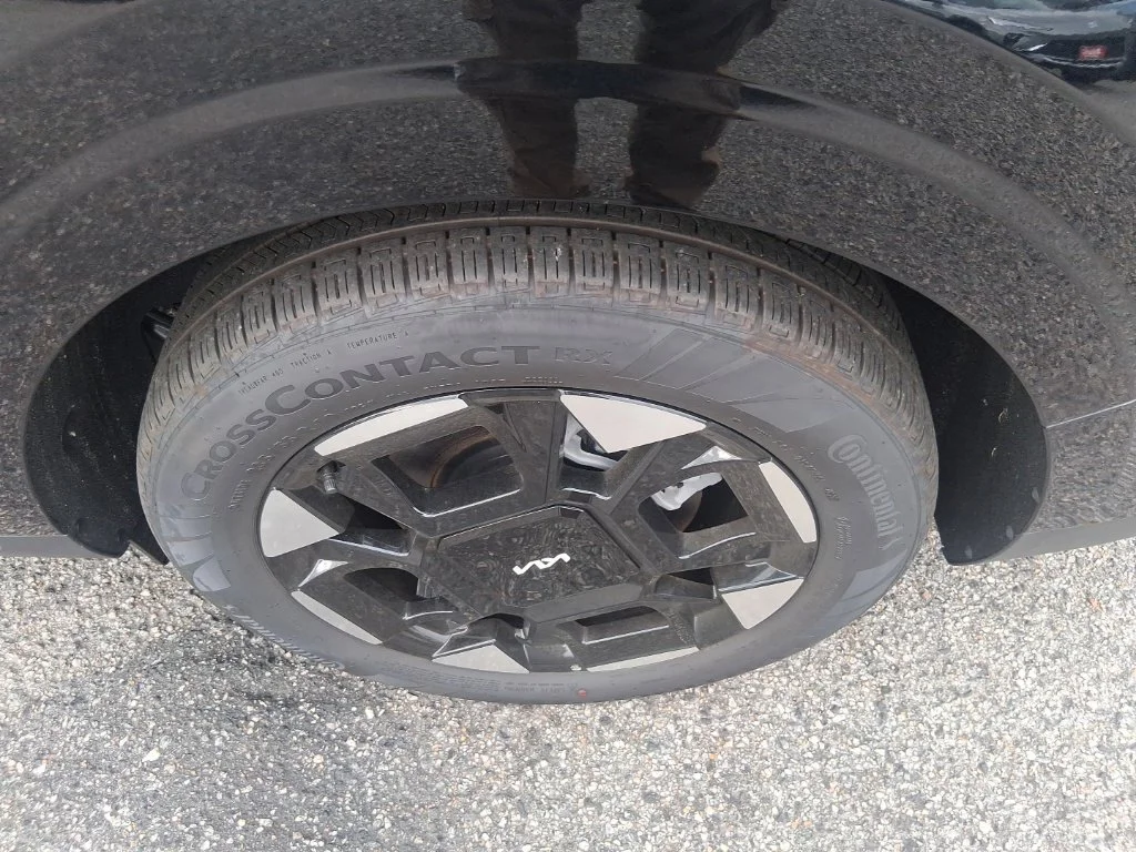 Used 2026 Gray Kia LXS image 12