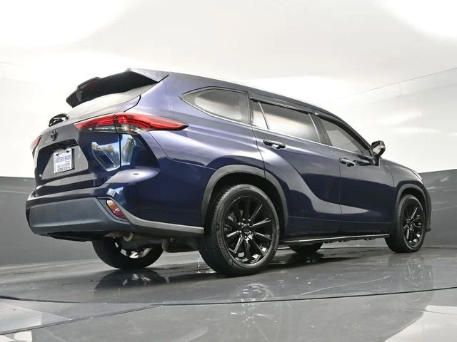 Used 2021  Toyota XLE image 39