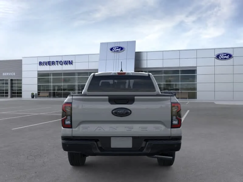 Used 2026 Avalanche Ford XLT image 5