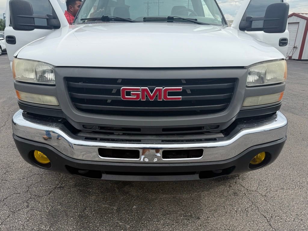 Used 2007 Summit White GMC Work Truck image 8