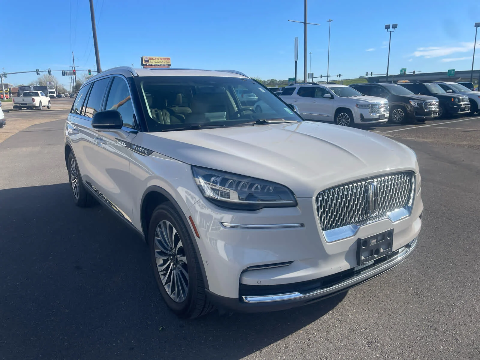 2022 Lincoln Aviator Reserve AWD's photo