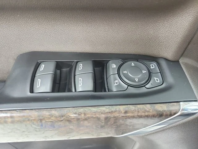 Used 2019 WHITE FROST TRICOAT GMC Denali image 41