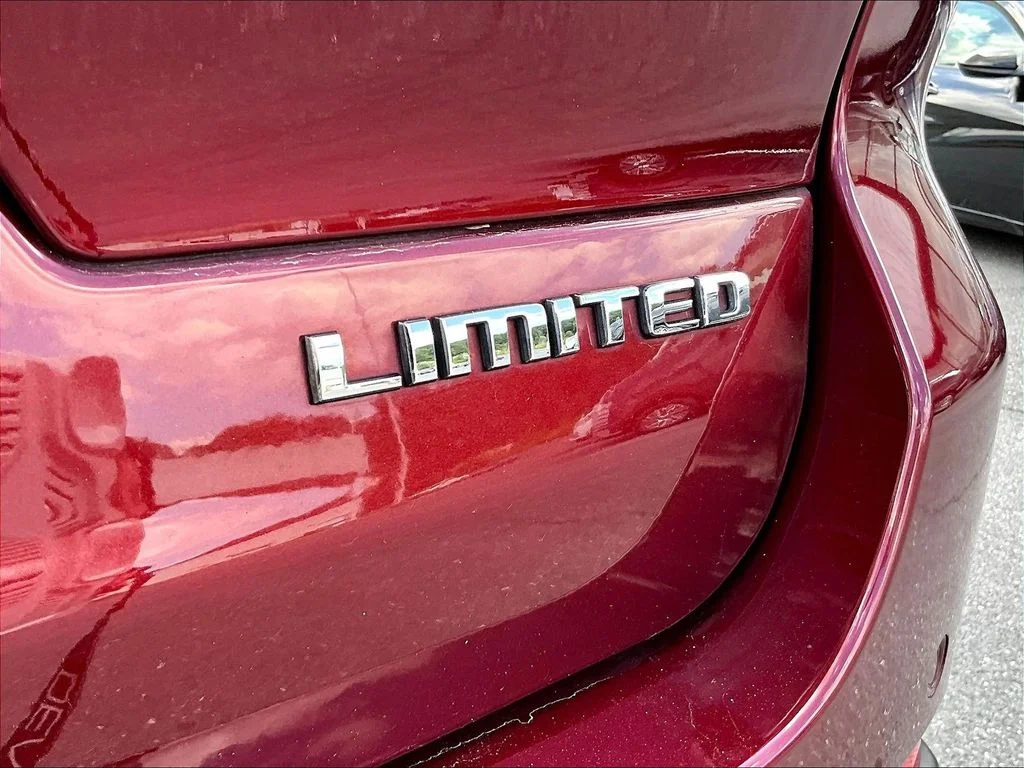Used 2023 Red Jeep Limited image 24