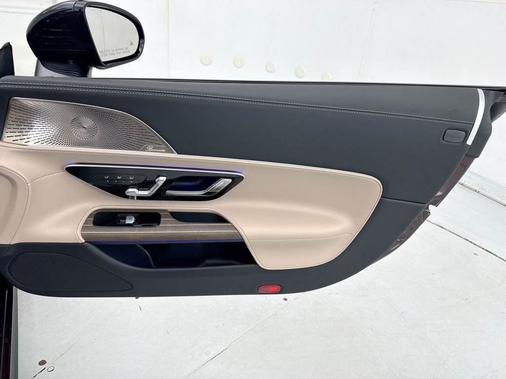 New 2026 MANUFAKTUR Rubellite Red Metallic Mercedes-Benz SL 63 AMG® S E Performance image 23