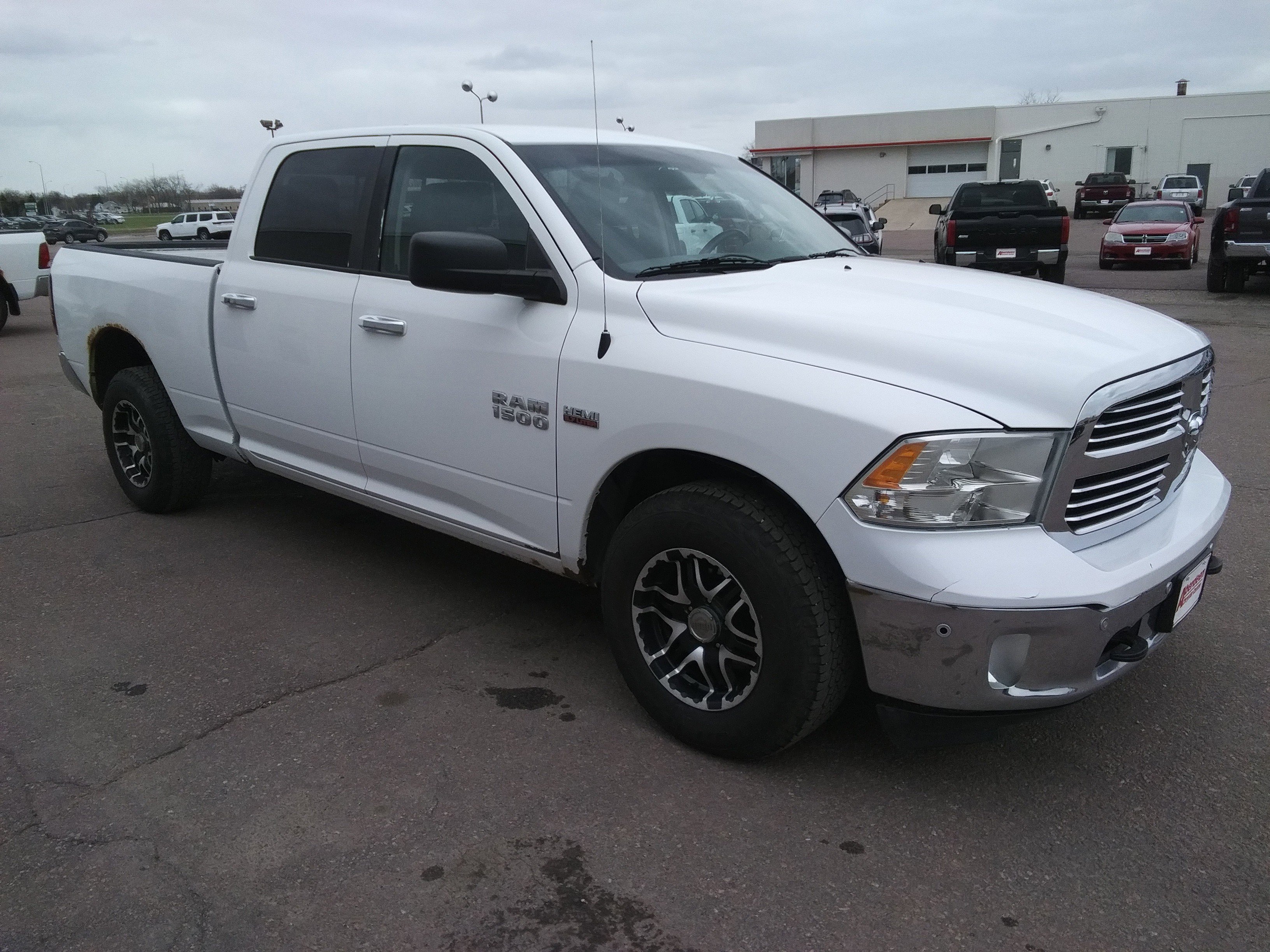 Used 2014 White Ram Big Horn image 4