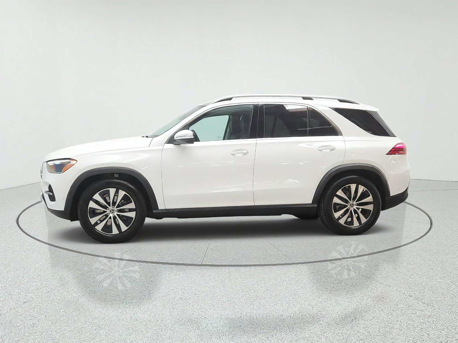 Certified Used 2026 Polar White Mercedes-Benz GLE 350 SUV image 8