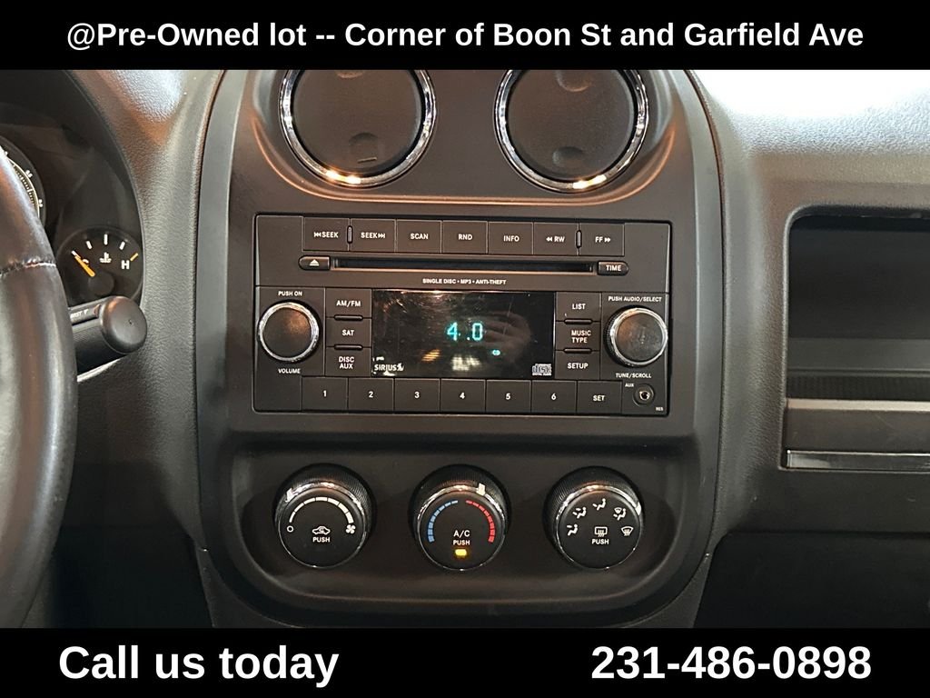 Used 2014 Gray Jeep Latitude image 19