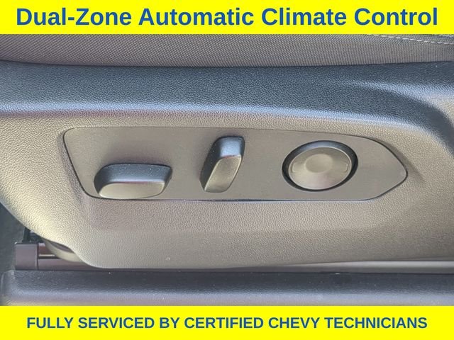 Used 2025 White Chevrolet LT image 25